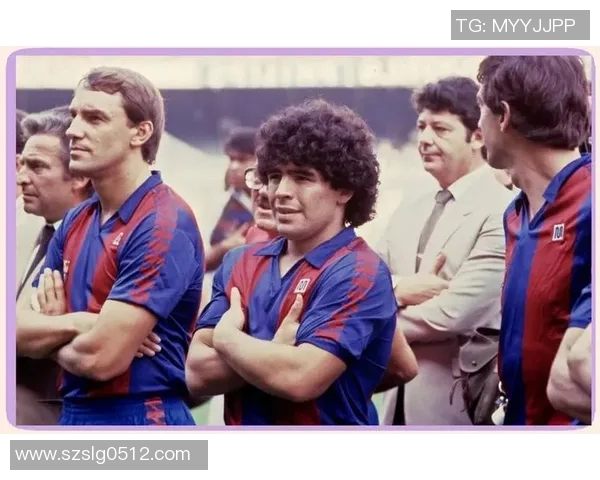 重温巴萨足球明星的辉煌岁月与经典瞬间老照片集锦