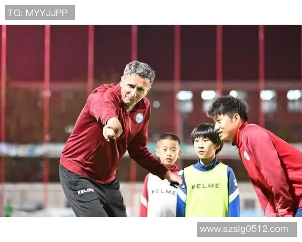 潘字闪耀绿茵场足球明星中那些带潘的传奇人物