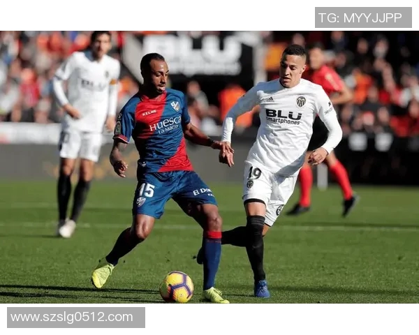 优秀涵养与球技并重的足球明星推荐与分析